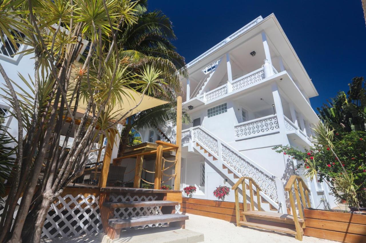 Treetops Hotel Caye Caulker Bagian luar foto