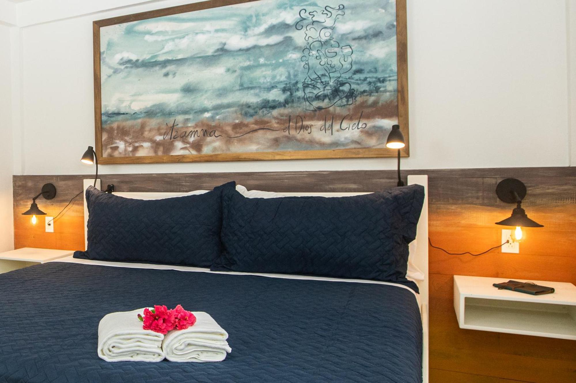 Treetops Hotel Caye Caulker Bagian luar foto