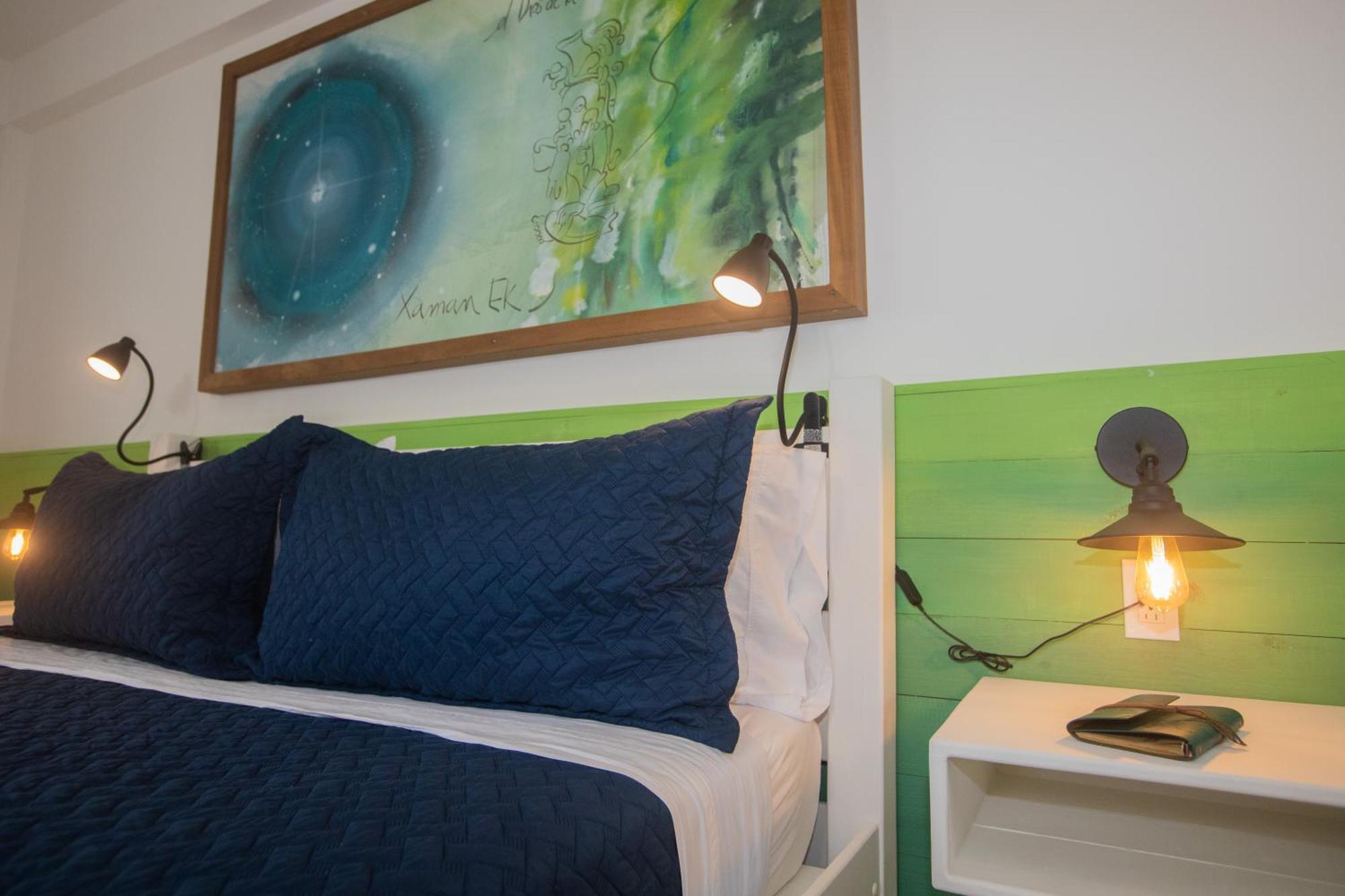 Treetops Hotel Caye Caulker Bagian luar foto